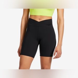 NWT Cozi Women’s Biker Short | Size: Small